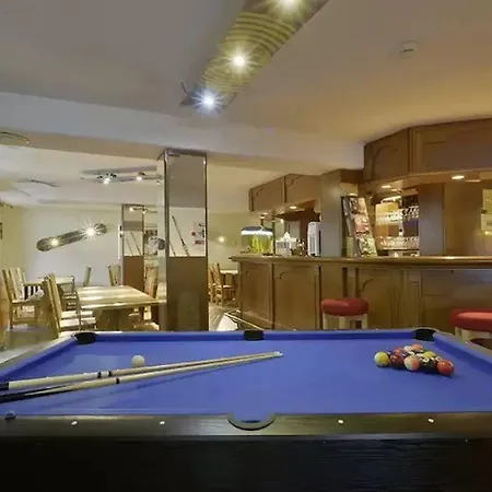 Hotel Le Chamois 3*