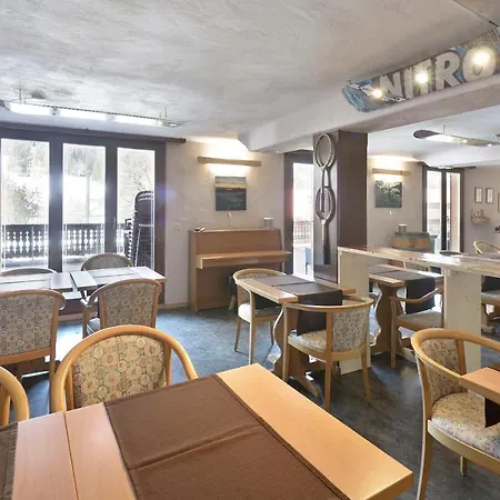 Hotel Le Chamois 3*