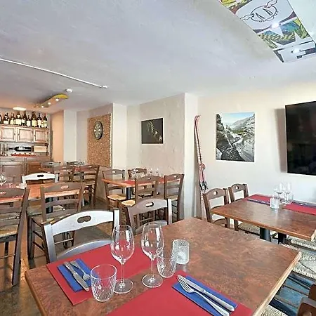 Hotel Le Chamois 3*