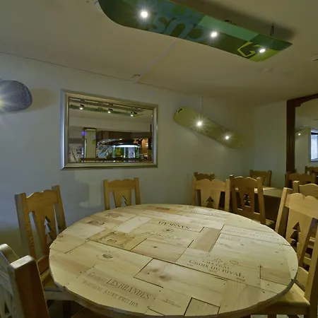 Le Chamois فندق 3*